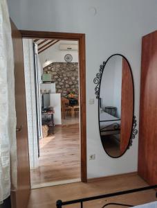 Paula Apartment - Green home by the sea