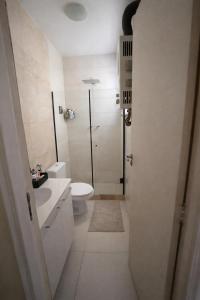 Charmosa Suite no Posto 6 Copacabana