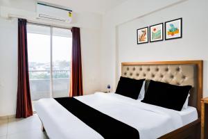 Super Townhouse Lohegaon Near Pune Airport Formerly Landmark Regency