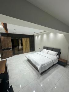 The Luxury 4 Bedroom Apartment