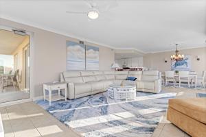 Bright 4BR condo with huge balcony, pools, and direct beach access