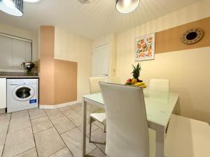 Nottingham 3 BD Parking