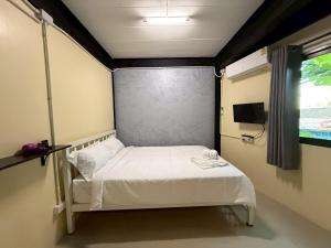 Flow Stay Koh Samet 1F流宿沙美島 Max 2 ppl, private bathroom 5 mins walk to pier and everywhere 雙人房 私人衛浴 碼頭5分鐘 鬧中取靜