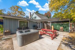 Hot Tub Fire Pit 10 Min From DFW Airport