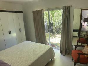 Rent a nice house in a quiet area of El Tesoro