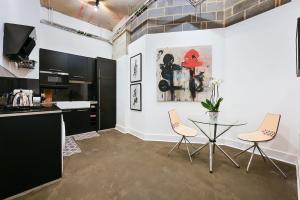 Industrial Chic 1BR Loft Near Paddington Basin