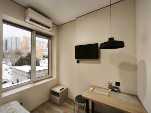 Design Studio с современным интерьером