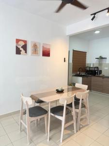 NEW 3BR Pool and City View at Seri Serindit Melaka