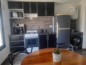 Amplio y luminoso monoambiente, totalmente equipado