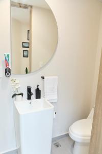 LUXURY Apartment 402 with Balcony in Roma Norte