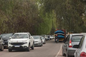 Aparts con Wifi Cocina Smartv Cochera y Aire acondicionado