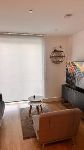 Cozy one bedroom with a Big Balcony and parking