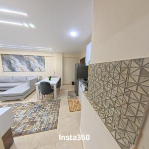 New chalet with sea view and private beach access 82m