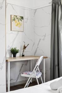 Peaceful Double Room Near Parks & Transit - Shared Bathroom and Kitchen