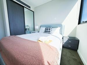 Luxury cozy apt near beach, hospital and airport