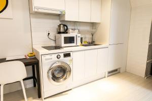 Modern Apt Near Seoul Station 3min I 20 off on long-term stay