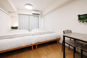 4min to Shin-Okubo Walk to Shinjuku 2 Double Beds Rm303
