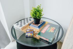 Shore Residence Tower A w Pool Near Airport and MOA