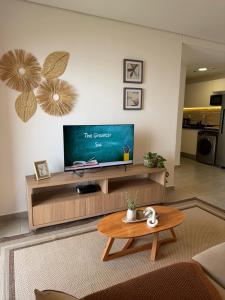 Edificio Paraná Playa Costanera, Apartamento de 1 Habitación, vista frontal al Rio con parking y Amenities!