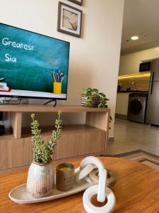 Edificio Paraná Playa Costanera, Apartamento de 1 Habitación, vista frontal al Rio con parking y Amenities!