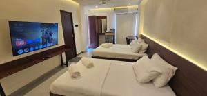 Chippy Residency Pallikaranai