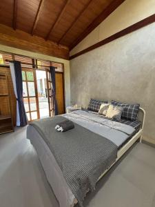 Pams Cabin Batukaras