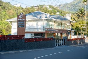 Eeleem Resorts and Spa, Munnar