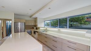 Norfolk Beach House - Modern