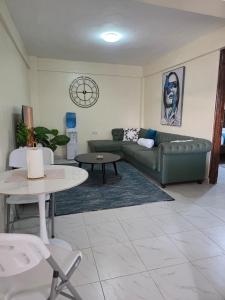 Jay Homes - Executive Two Bedroom Master Ensuite-Naivasha