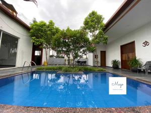 Gs - 2BR Pool Property