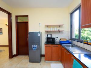 One Bedroom with Swimming Pool 900m from Sarova Whitesands