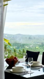 C258 Hillside 2BR Seaview Apartment Pool Gym