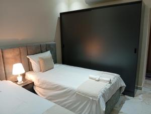 Muchionis Inn 3-bedrooms on Lively Al-Khoud Souq