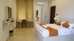 Ustay Hotels, Madhapur