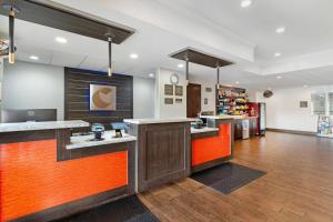 Comfort Inn & Suites Sacramento - University Area