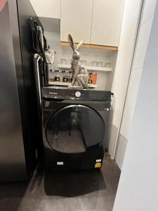 New 1 bed condo, very best central area, Patong