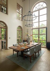 LohonoStays Villa Floresta