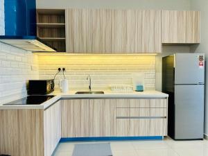 Luxury 2BR Rooftop Infinity Pool 8 Pax airport usm