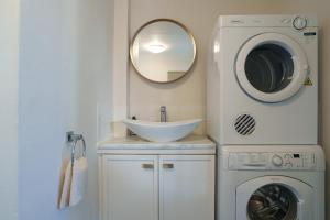 Beachfront Unit 5 at Sea Chalets, Sixth Avenue