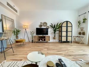 Spacious Jlt High Floor Studio Wstunning Views
