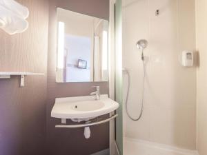 Hotels B&B HOTEL Marne-la-Vallee Bussy-Saint-Georges : photos des chambres