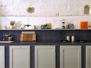 16Th-Century Palace With Pool In Muro Leccese