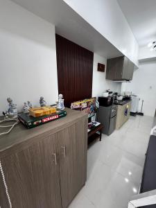 Modern Studio with Balcony and City View Near BGC