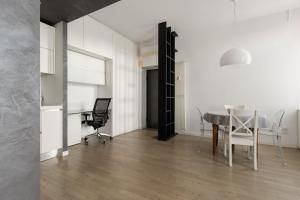 GuestHost - Cenisio Lovely Flat
