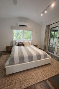 Private Rainforest Guesthouse in Doonan