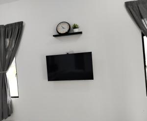 Homestay Rezquna Family Room