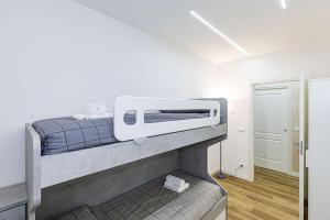 Comoda a venezia modern house