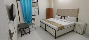 Hotel M C Residence
