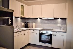 Bernstein Mare Rose Apartment 7