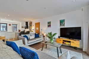 Finest Retreats - No 1 Sand Banks